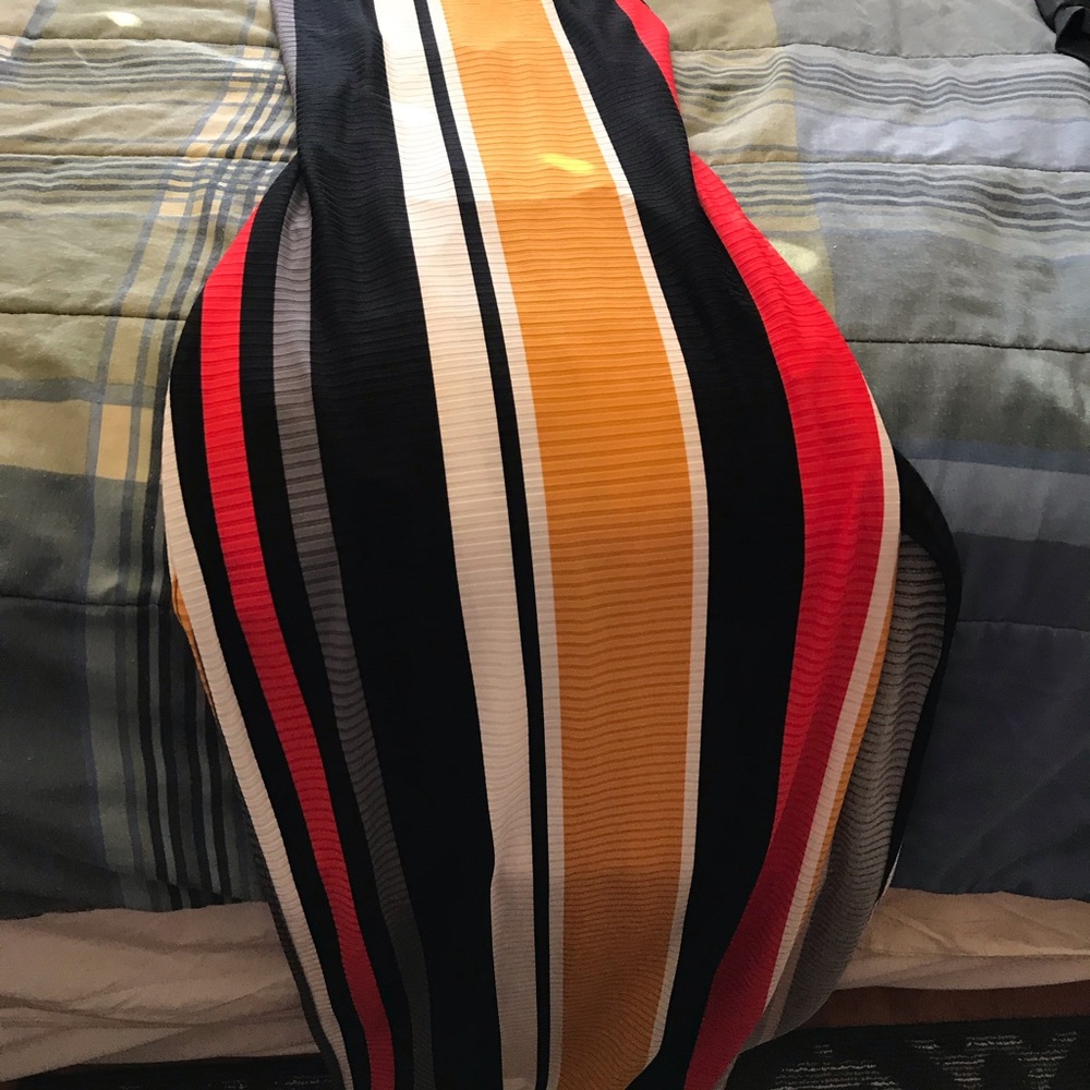Dress - Picture 6 of 8